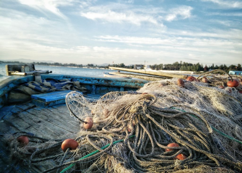 Les matériaux de pêche représentent une part importante des déchets en mer.