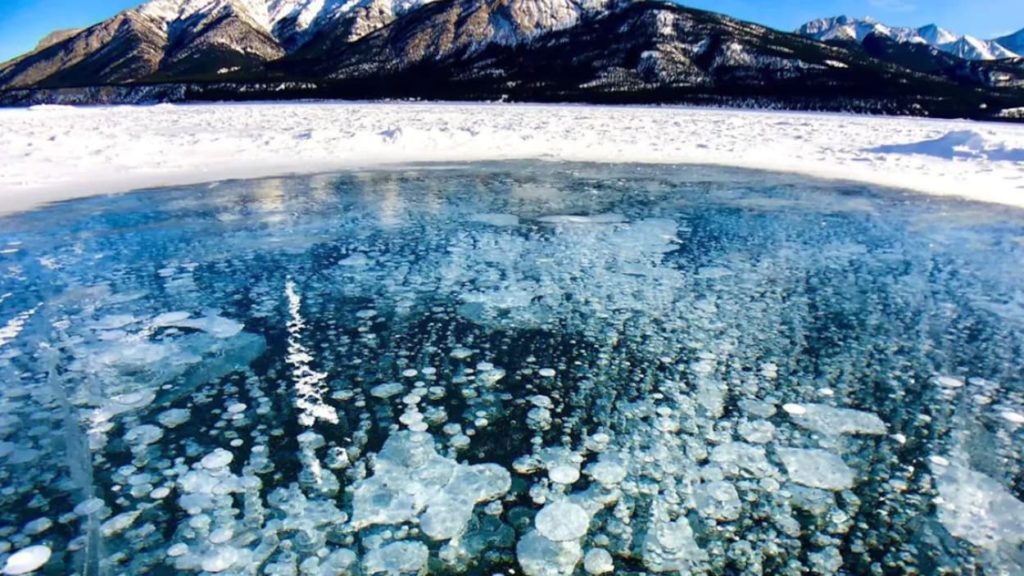 Bulles de méthane dans la glace